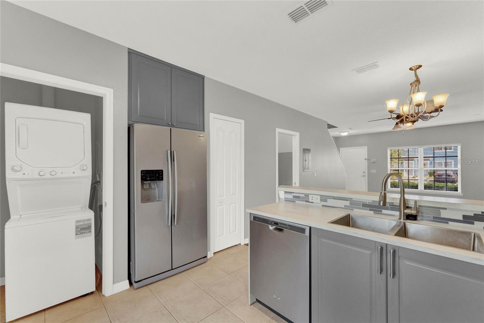 Image 10 of 26 For 437 Wilton Circle