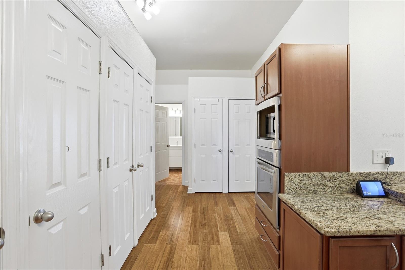 Image 21 of 40 For 5980 Ed Harris Court