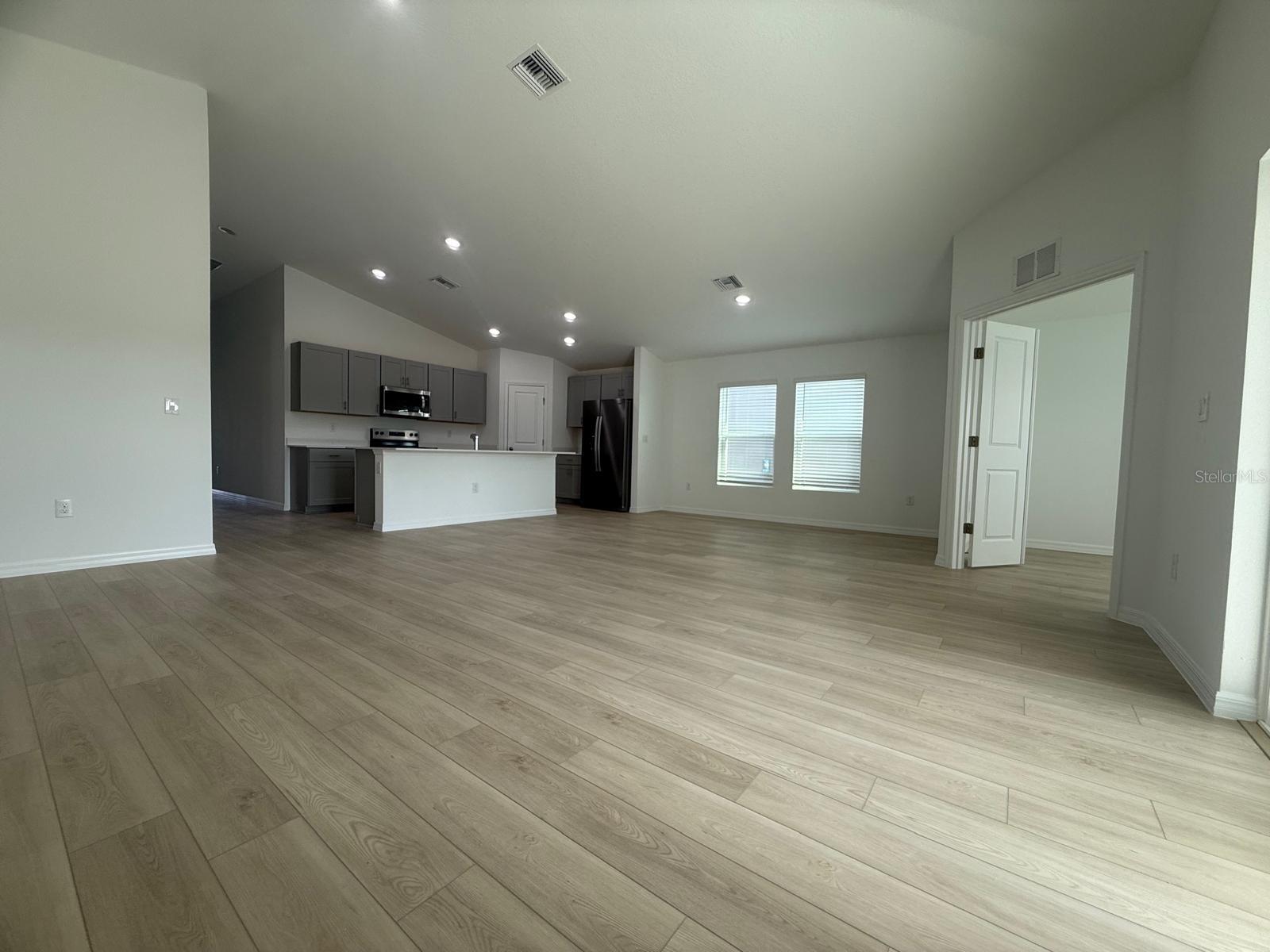 Image 10 of 33 For 5465 San Pietro Drive