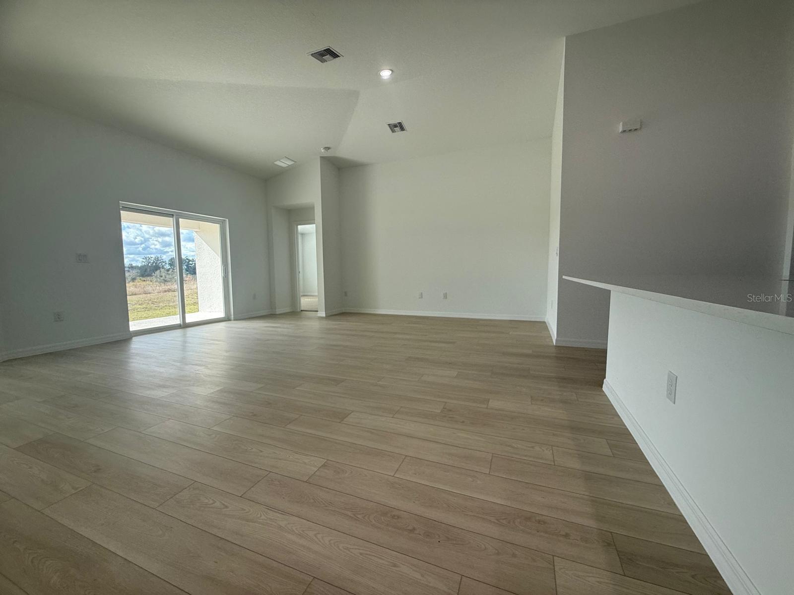 Image 11 of 33 For 5465 San Pietro Drive