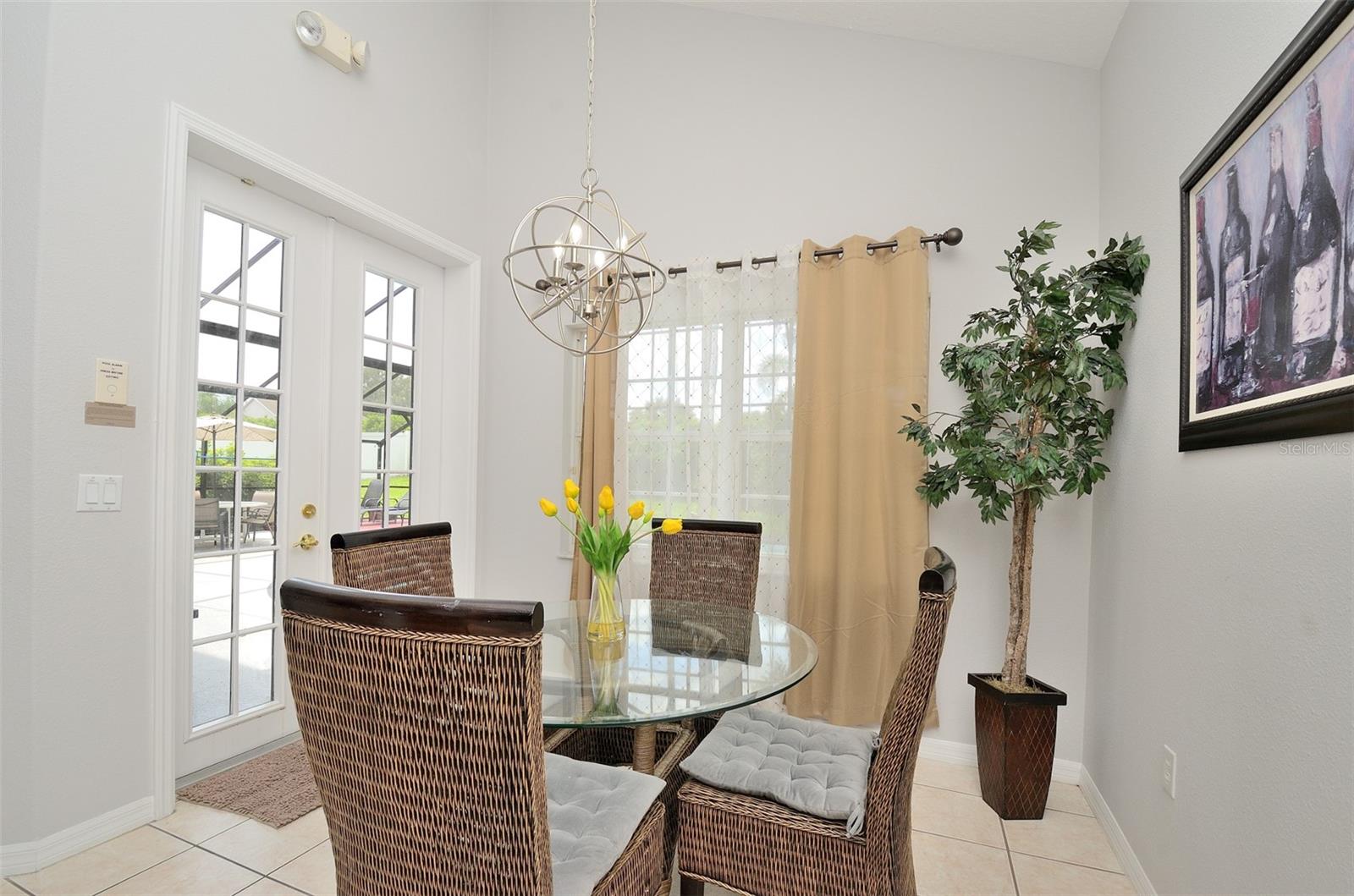 Image 12 of 35 For 2728 Formosa Boulevard