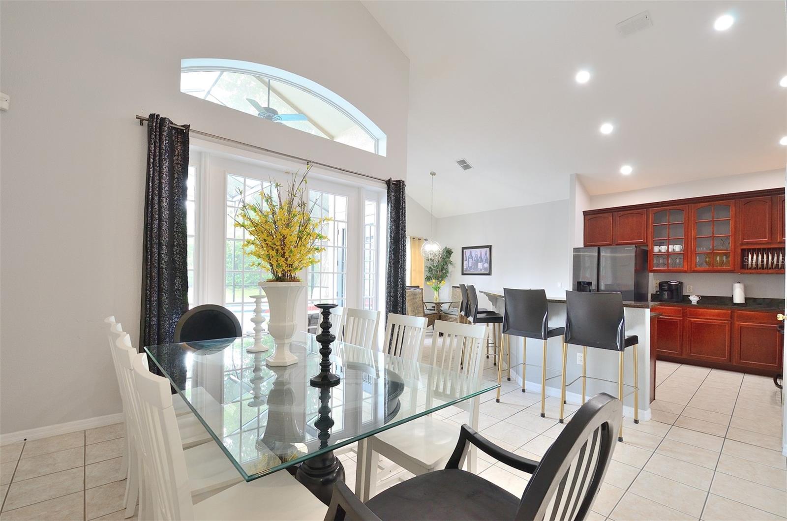 Image 8 of 35 For 2728 Formosa Boulevard