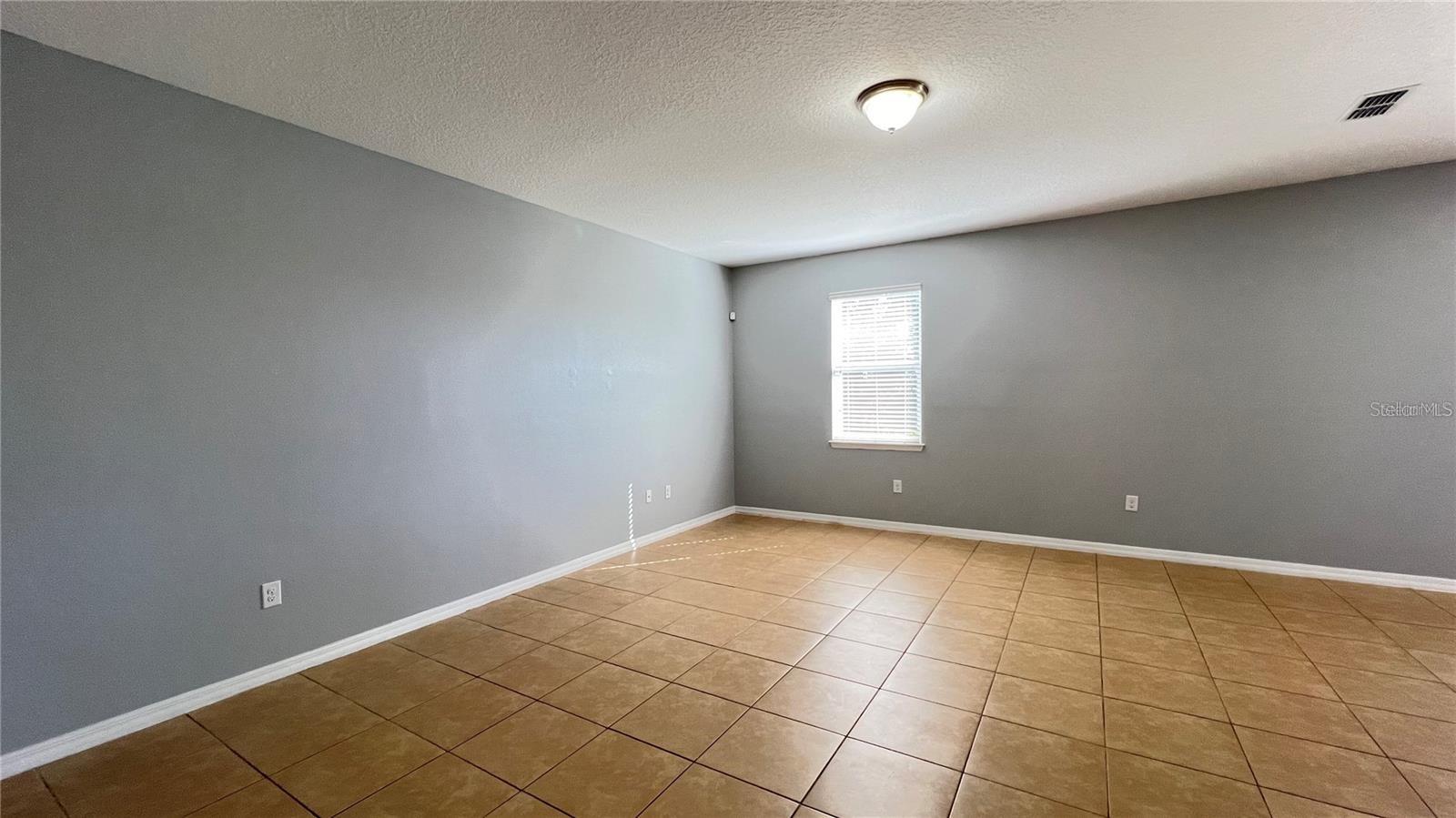 Image 10 of 41 For 3737 Maidencain Street