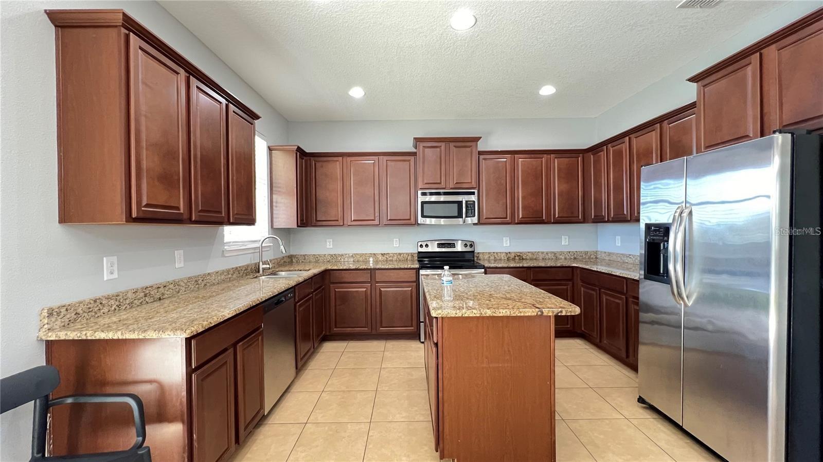 Image 15 of 41 For 3737 Maidencain Street