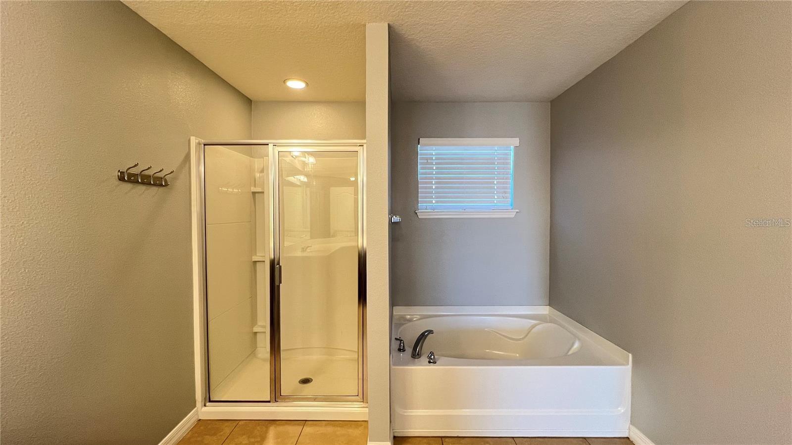 Image 26 of 41 For 3737 Maidencain Street