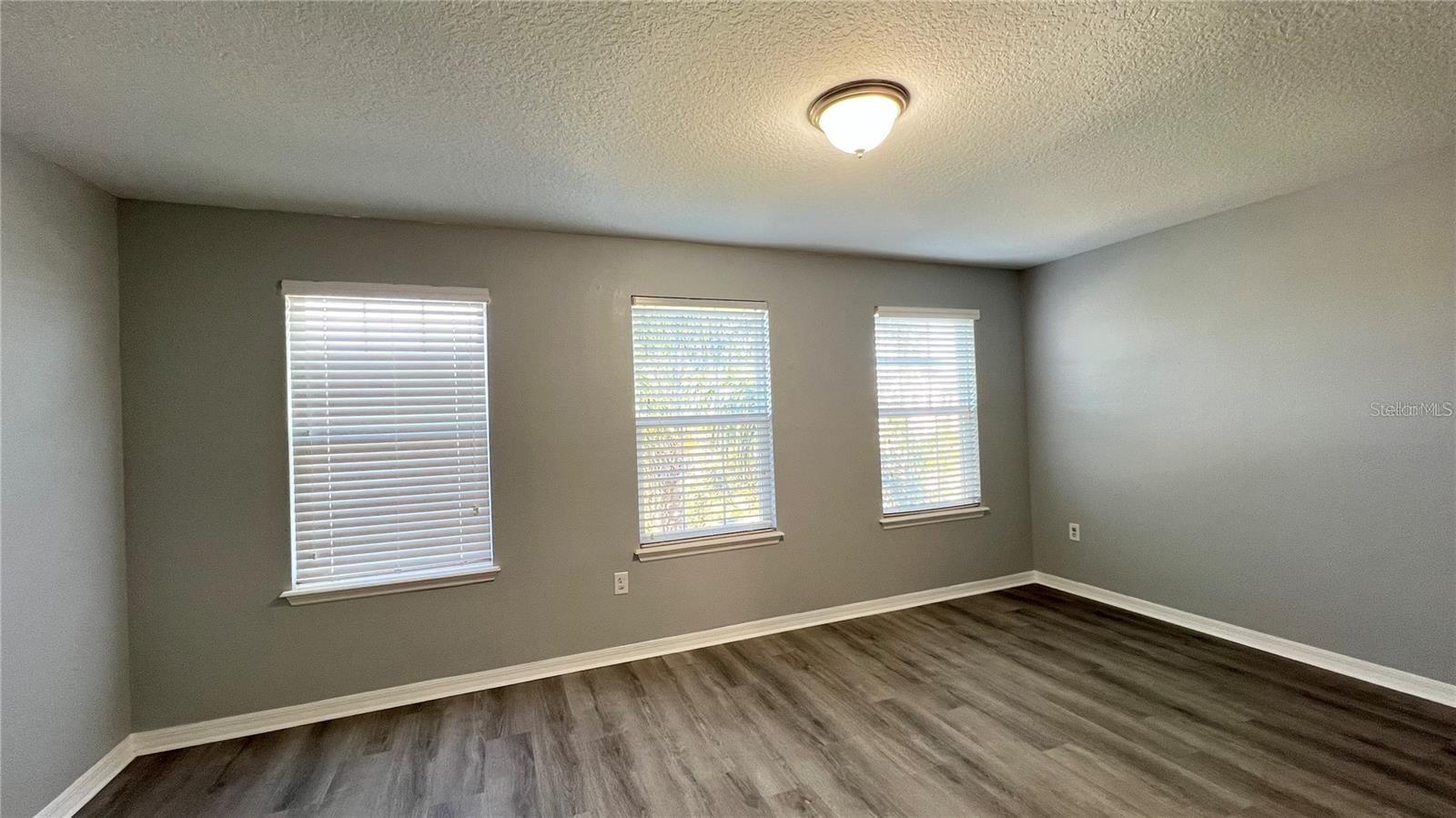 Image 36 of 41 For 3737 Maidencain Street