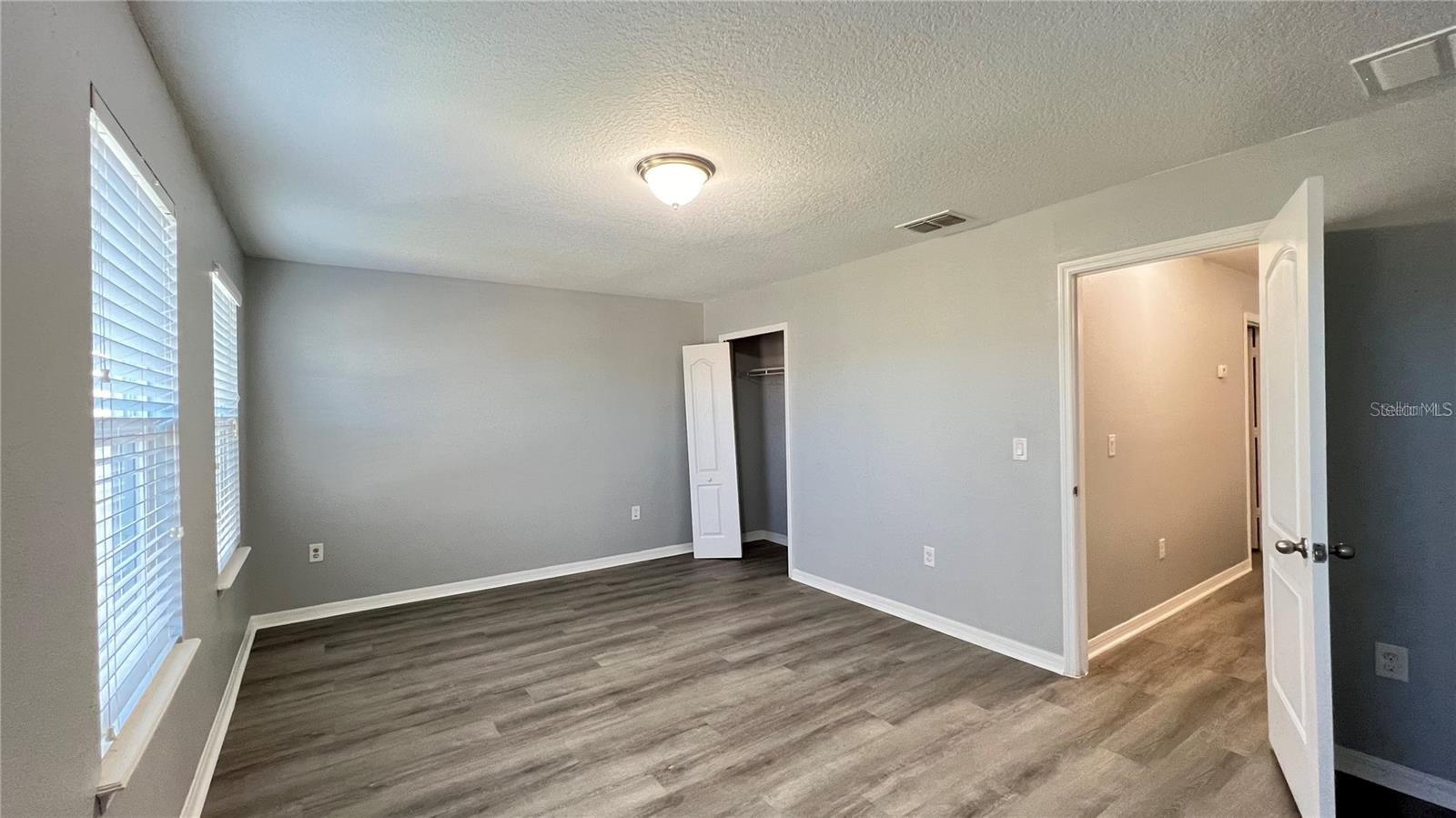 Image 37 of 41 For 3737 Maidencain Street