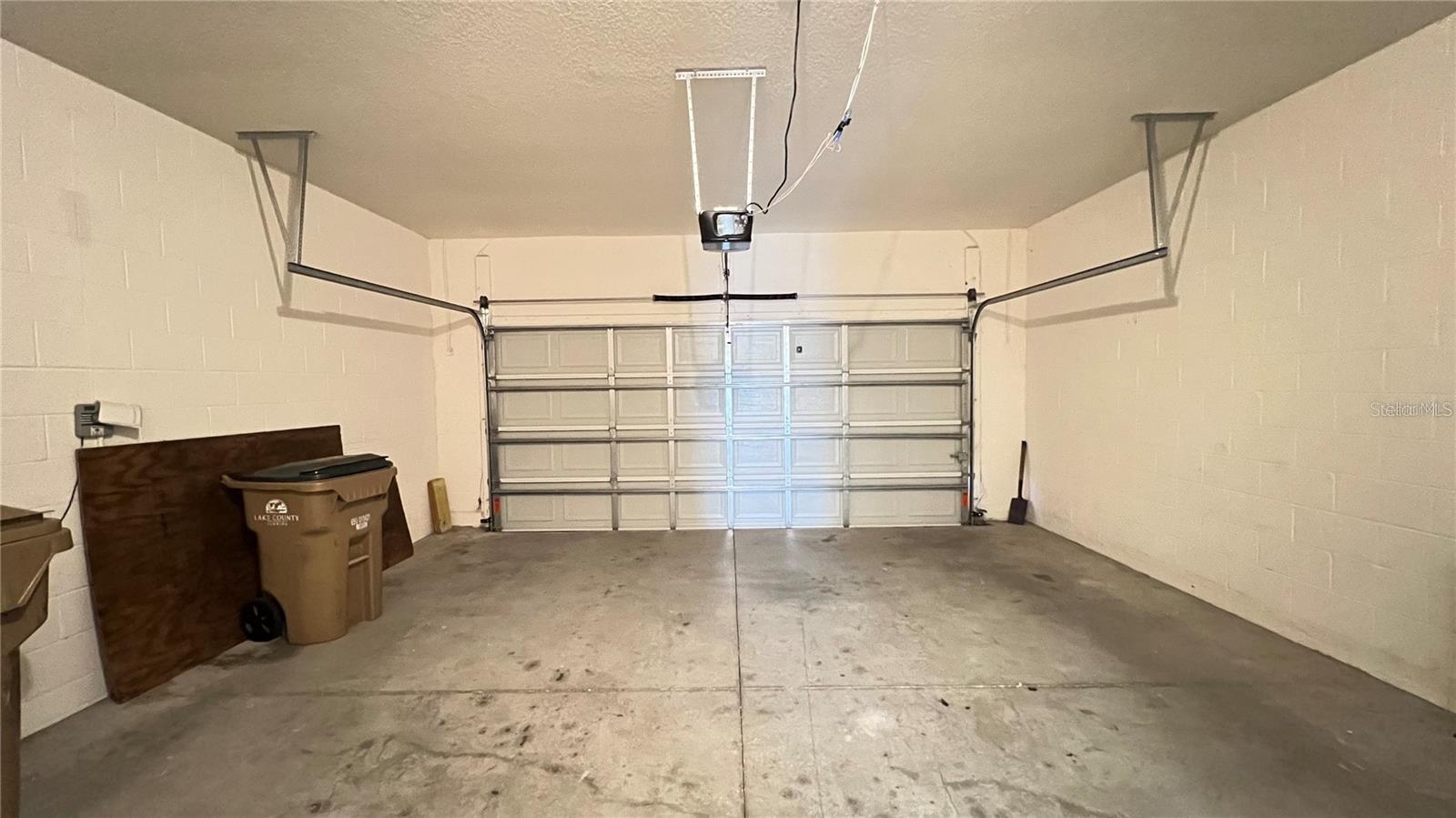 Image 40 of 41 For 3737 Maidencain Street