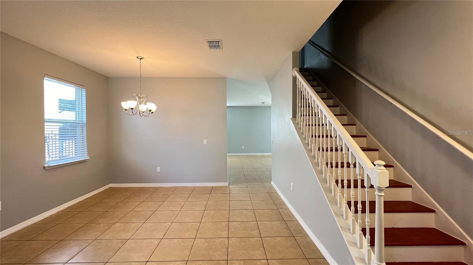 Image 7 of 41 For 3737 Maidencain Street