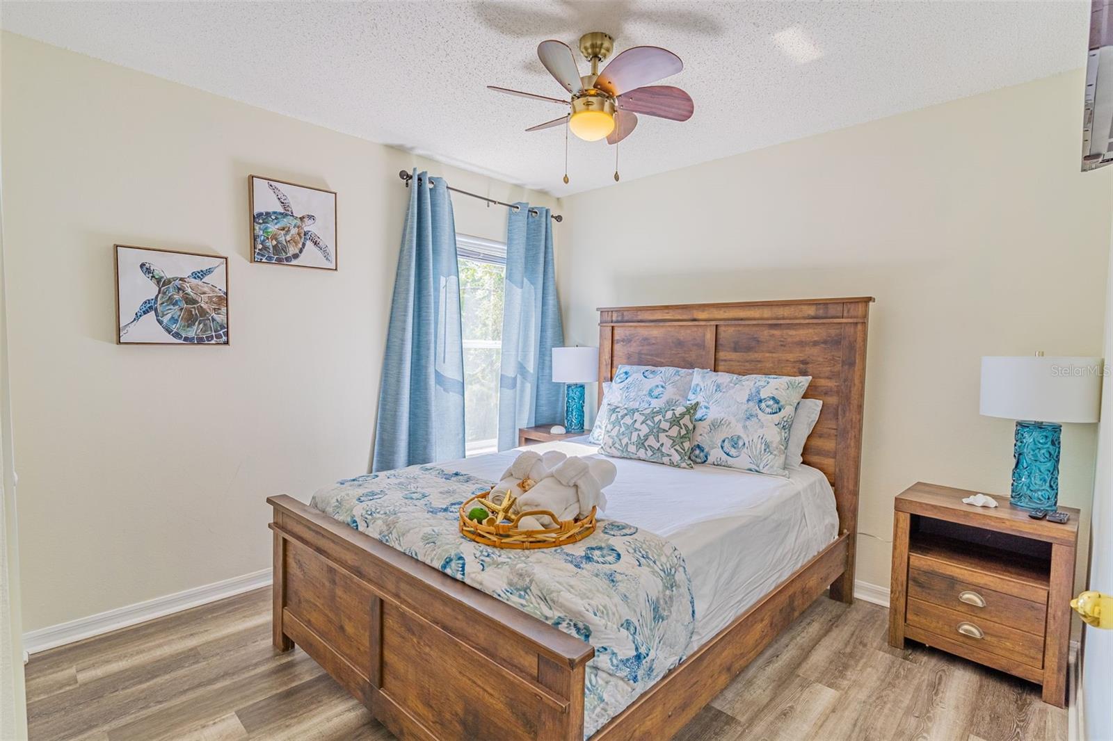 Image 13 of 61 For 8491 Oasis Key Cove