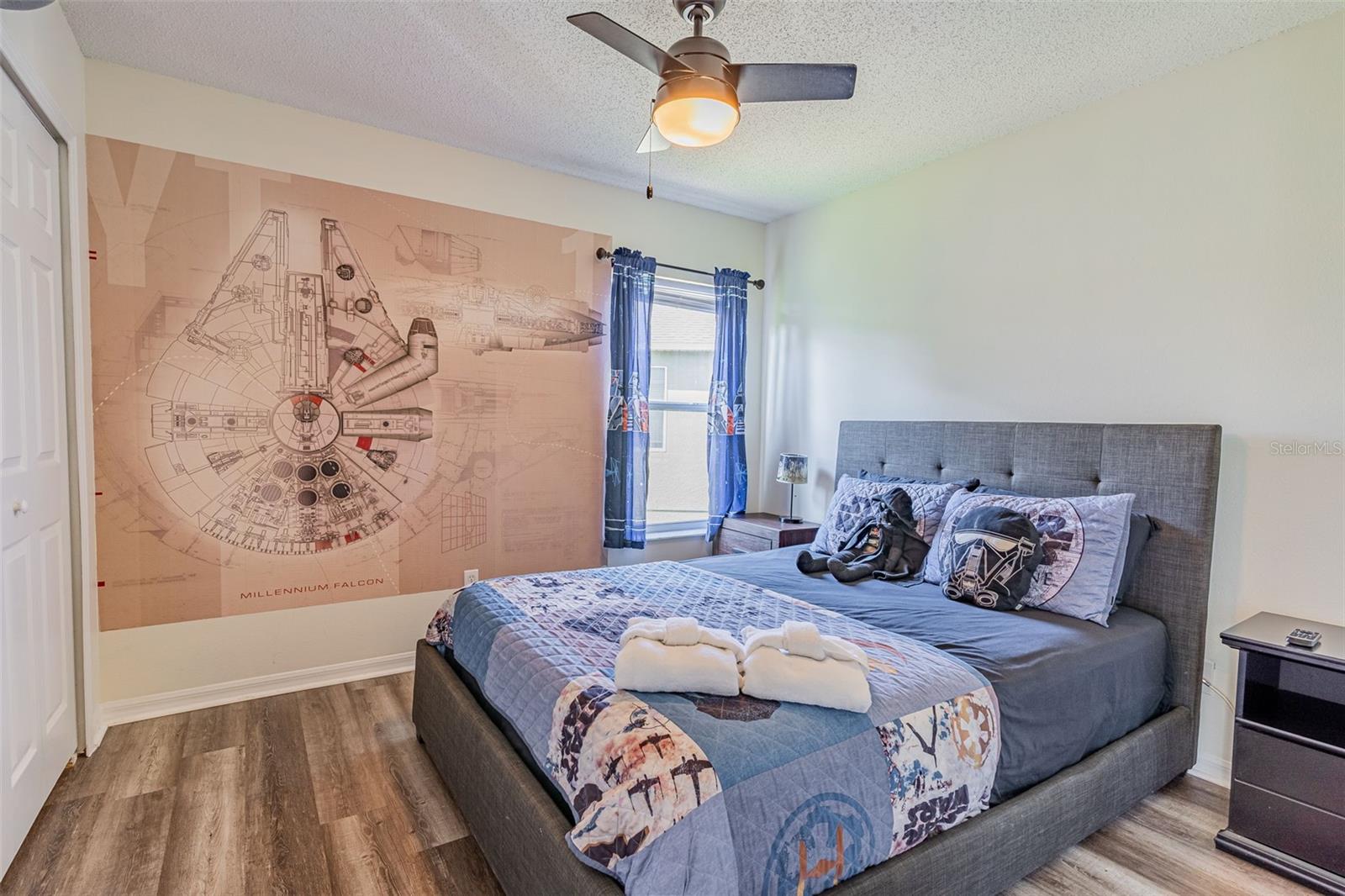 Image 18 of 61 For 8491 Oasis Key Cove