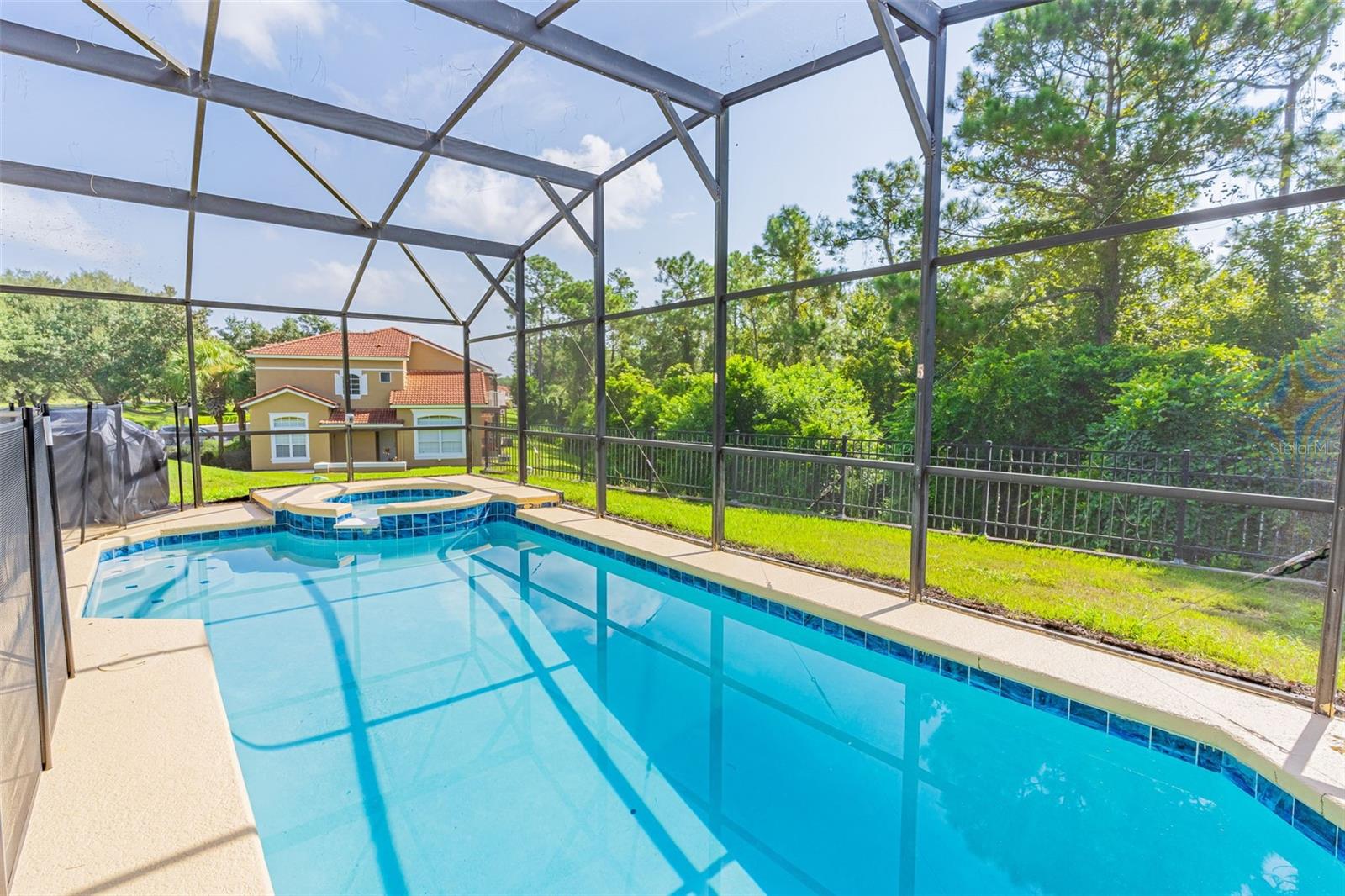 Image 24 of 61 For 8491 Oasis Key Cove