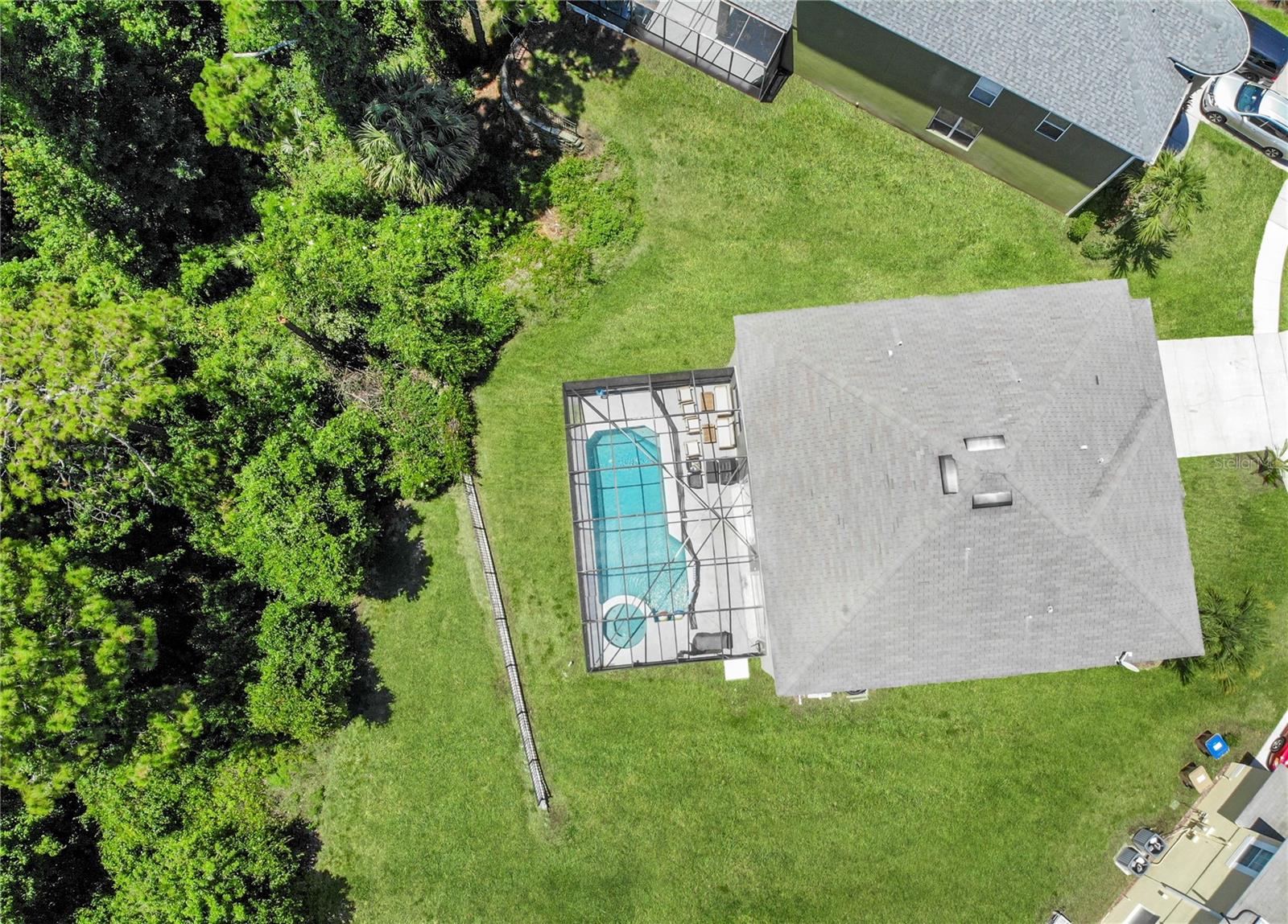 Image 25 of 61 For 8491 Oasis Key Cove