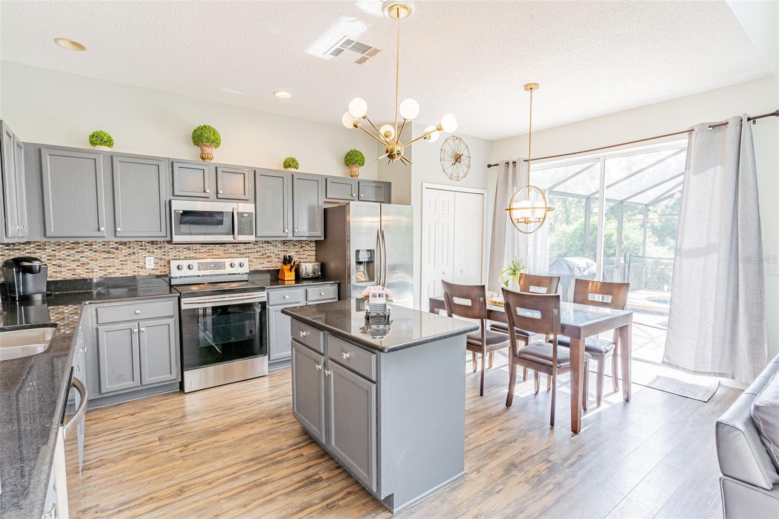 Image 3 of 61 For 8491 Oasis Key Cove