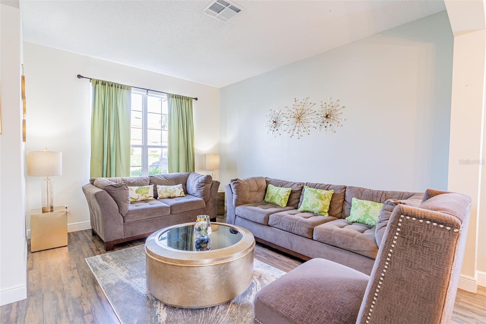 Image 5 of 61 For 8491 Oasis Key Cove