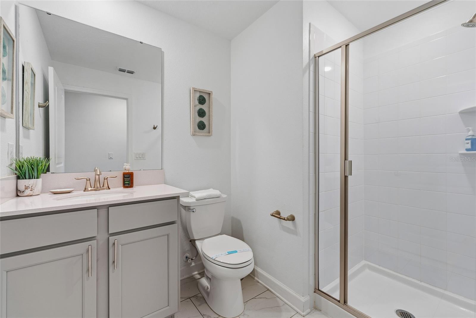 Image 20 of 48 For 976 Leader Street