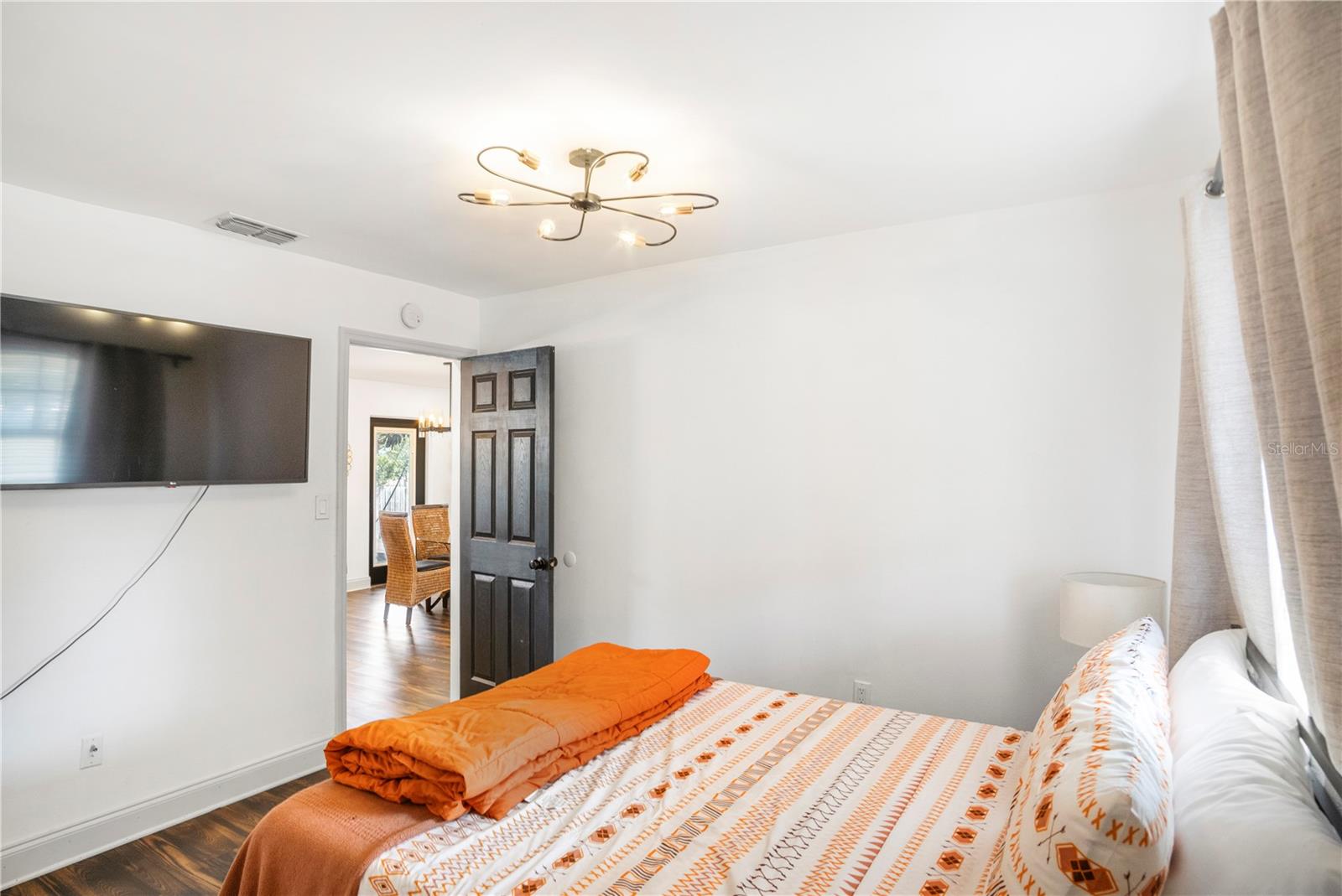 Image 17 of 28 For 2077 Floradell Place