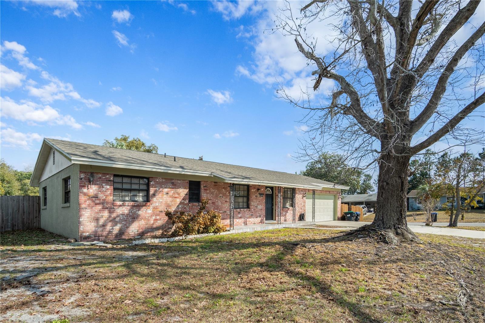 Image 3 of 28 For 2077 Floradell Place