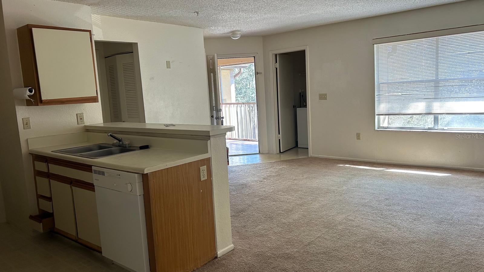 Image 4 of 5 For 629 Dory Lane 306