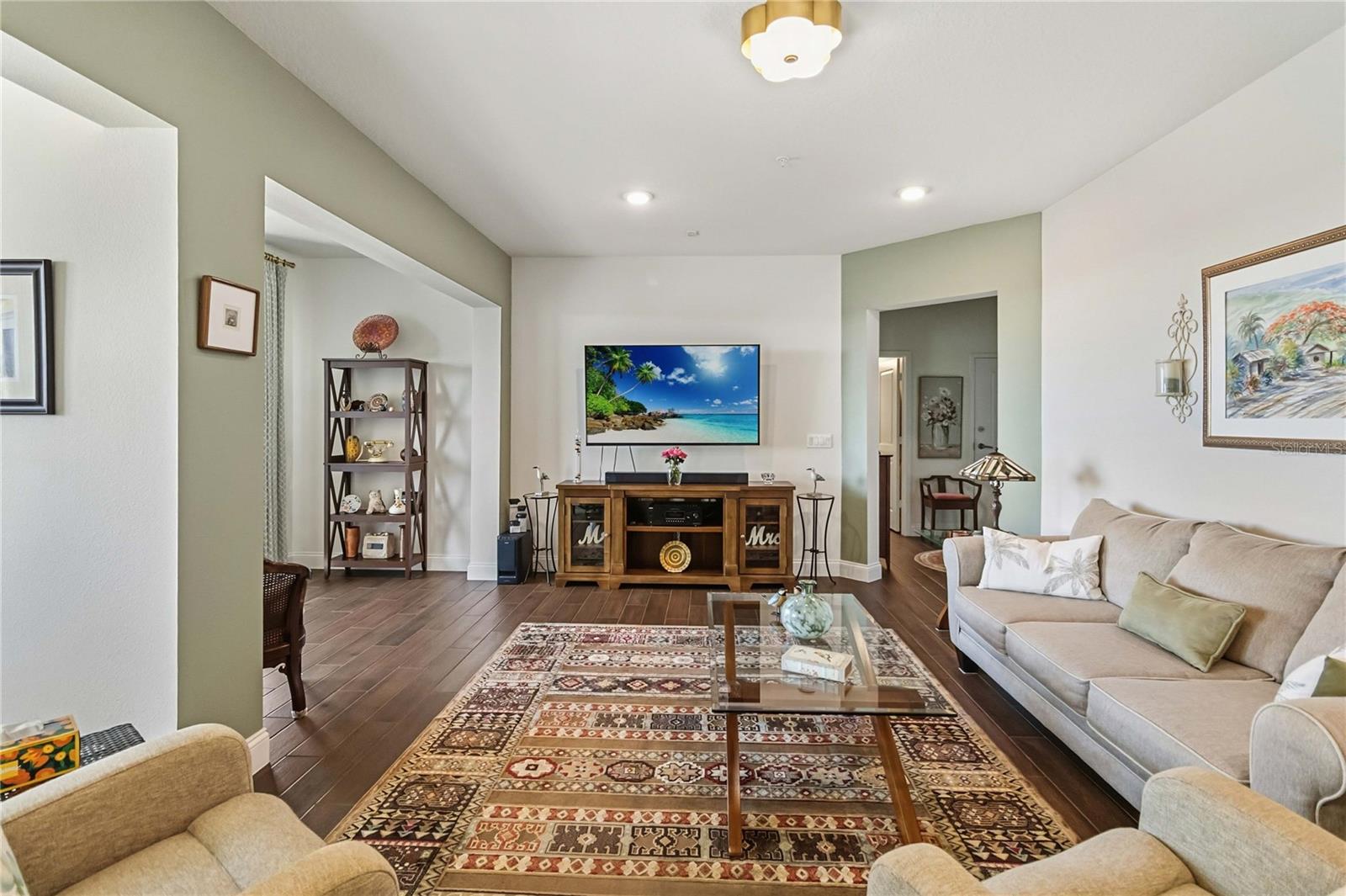 Image 12 of 51 For 7517 Laureate Boulevard 4402