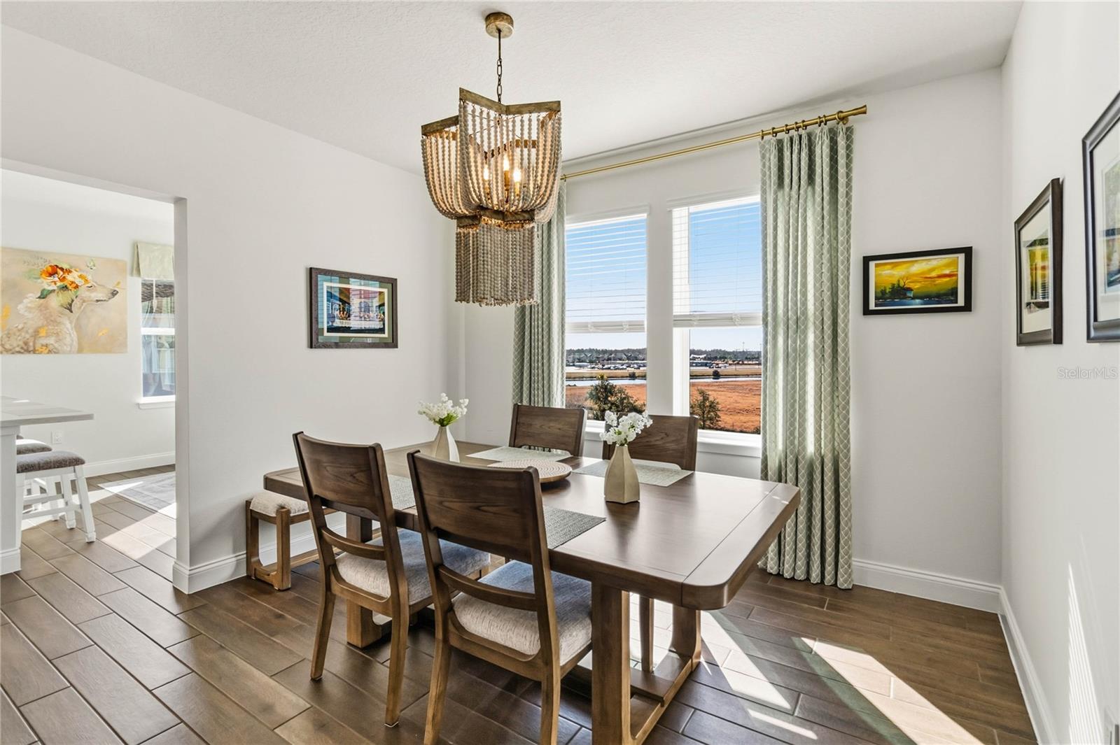 Image 17 of 51 For 7517 Laureate Boulevard 4402