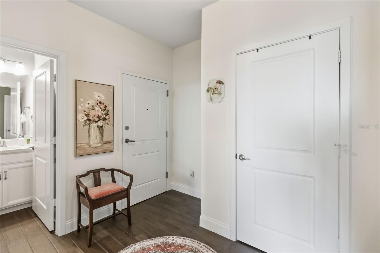 Image 7 of 51 For 7517 Laureate Boulevard 4402