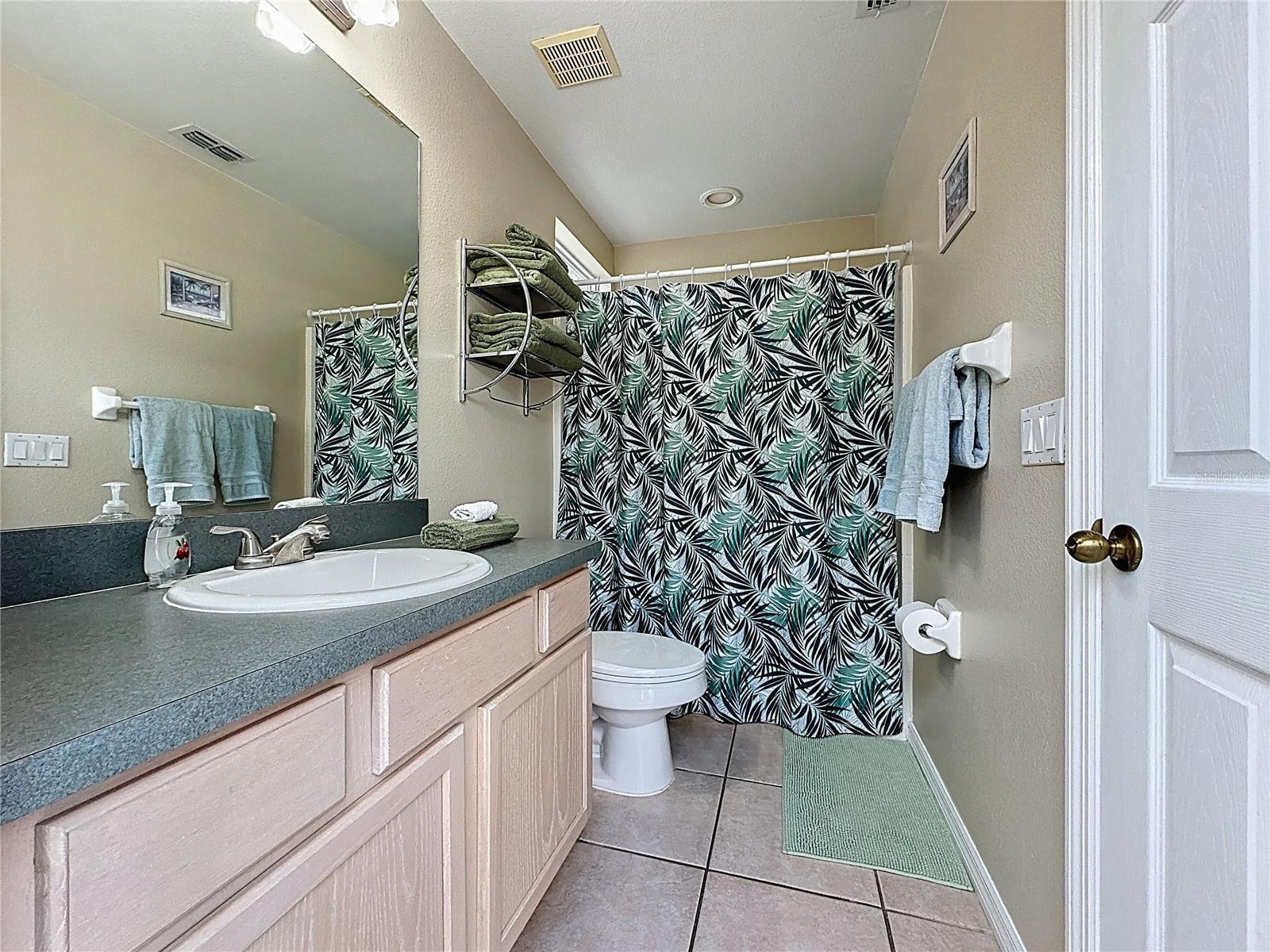 Image 40 of 79 For 1413 Park Place