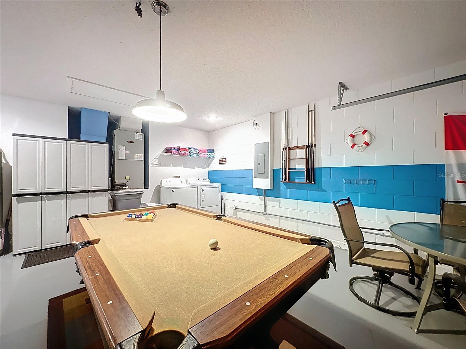 Image 42 of 79 For 1413 Park Place