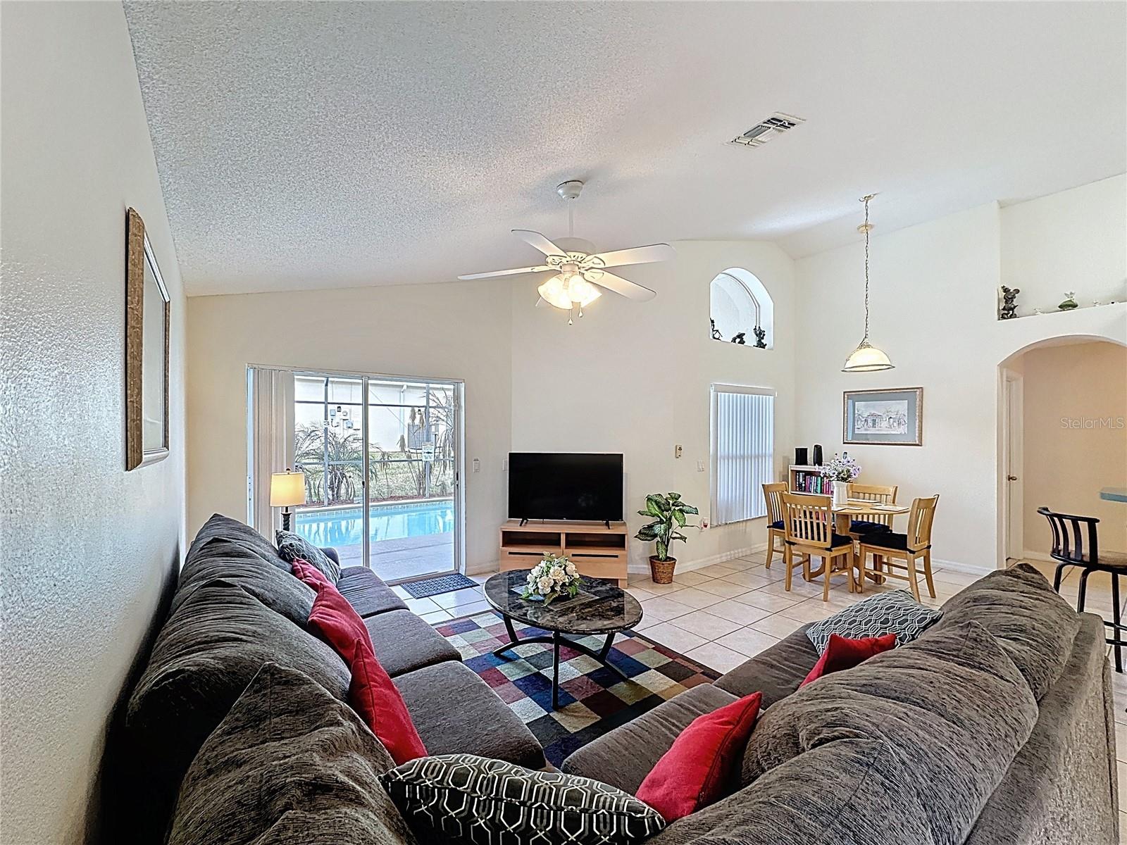 Image 8 of 79 For 1413 Park Place