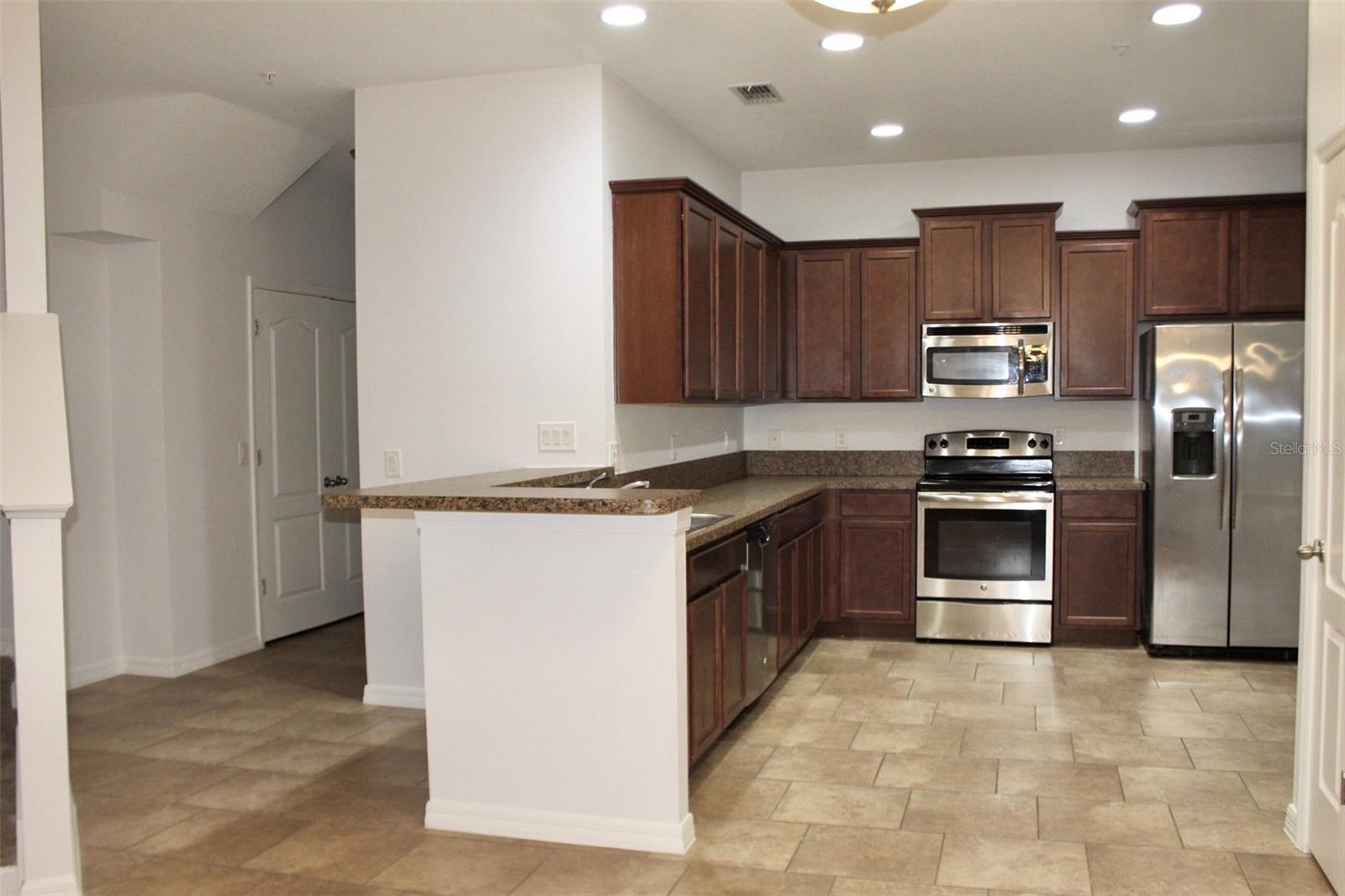 Image 3 of 22 For 6558 Goldenrod Road 78b