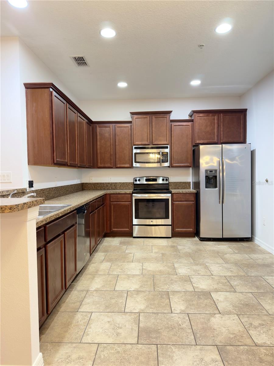 Image 4 of 22 For 6558 Goldenrod Road 78b