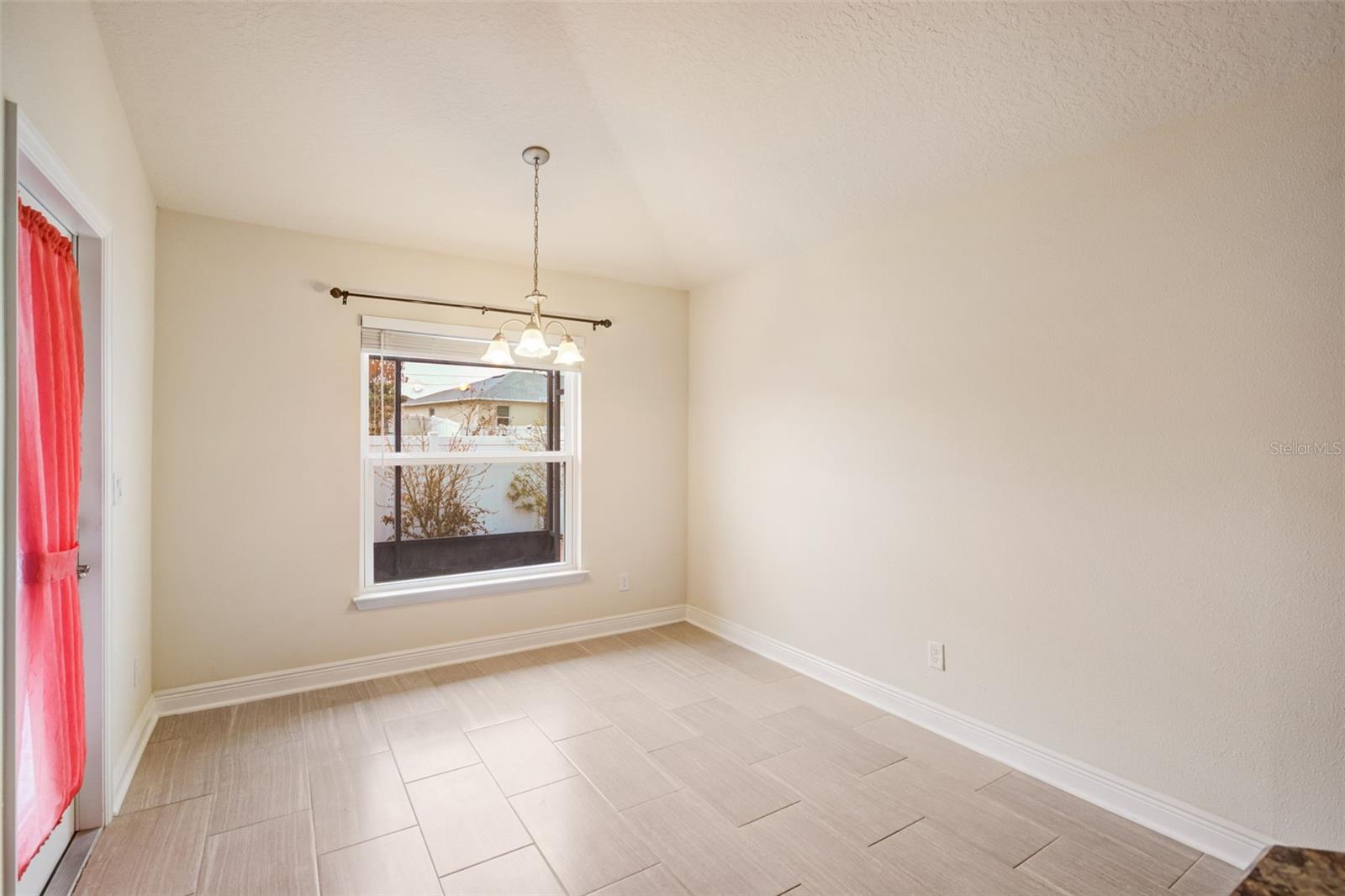 Image 10 of 35 For 1130 Sabine Lane