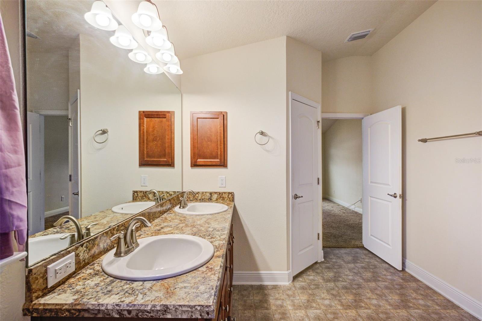 Image 18 of 35 For 1130 Sabine Lane