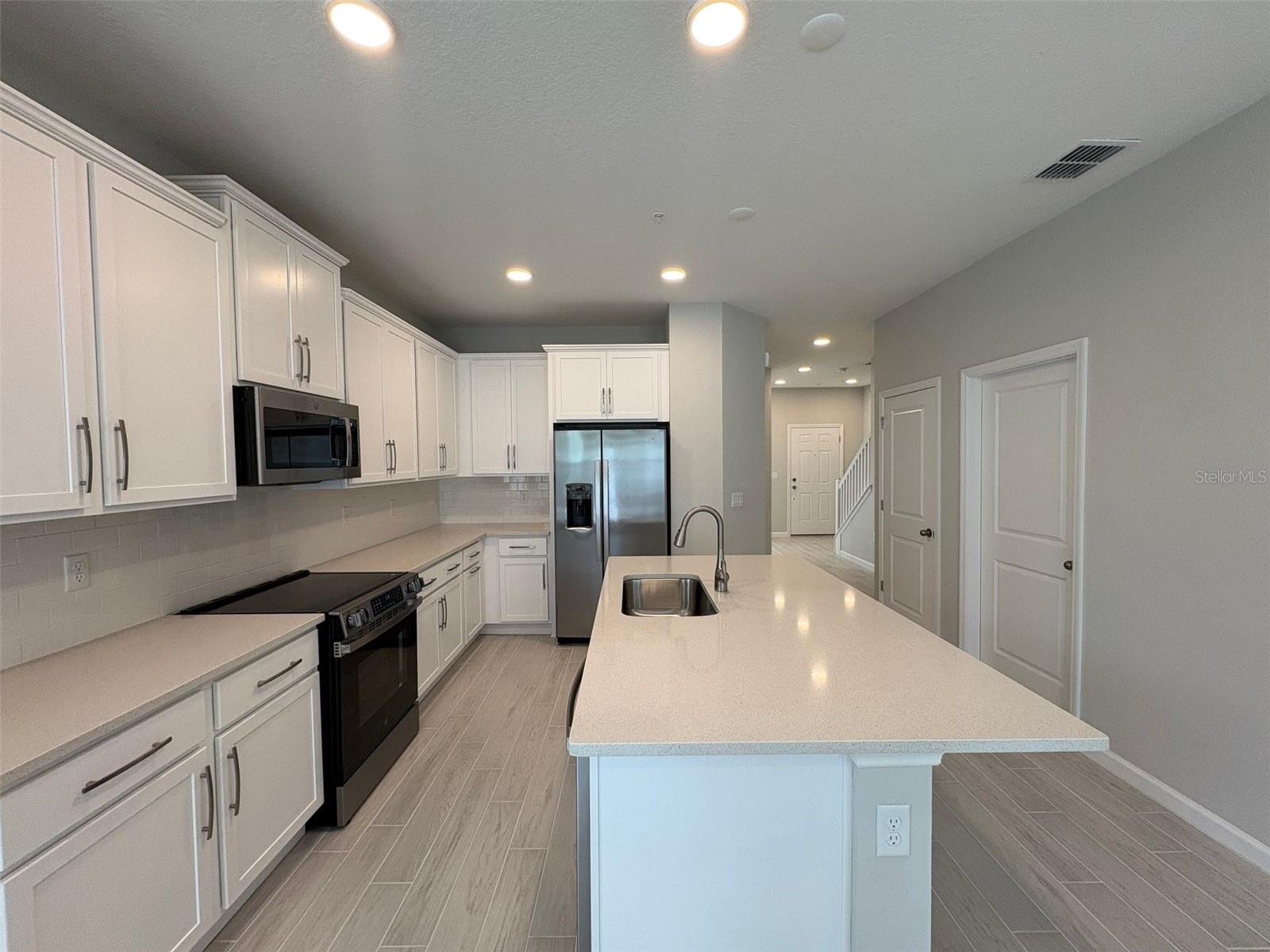 Image 14 of 30 For 627 Pothos Street