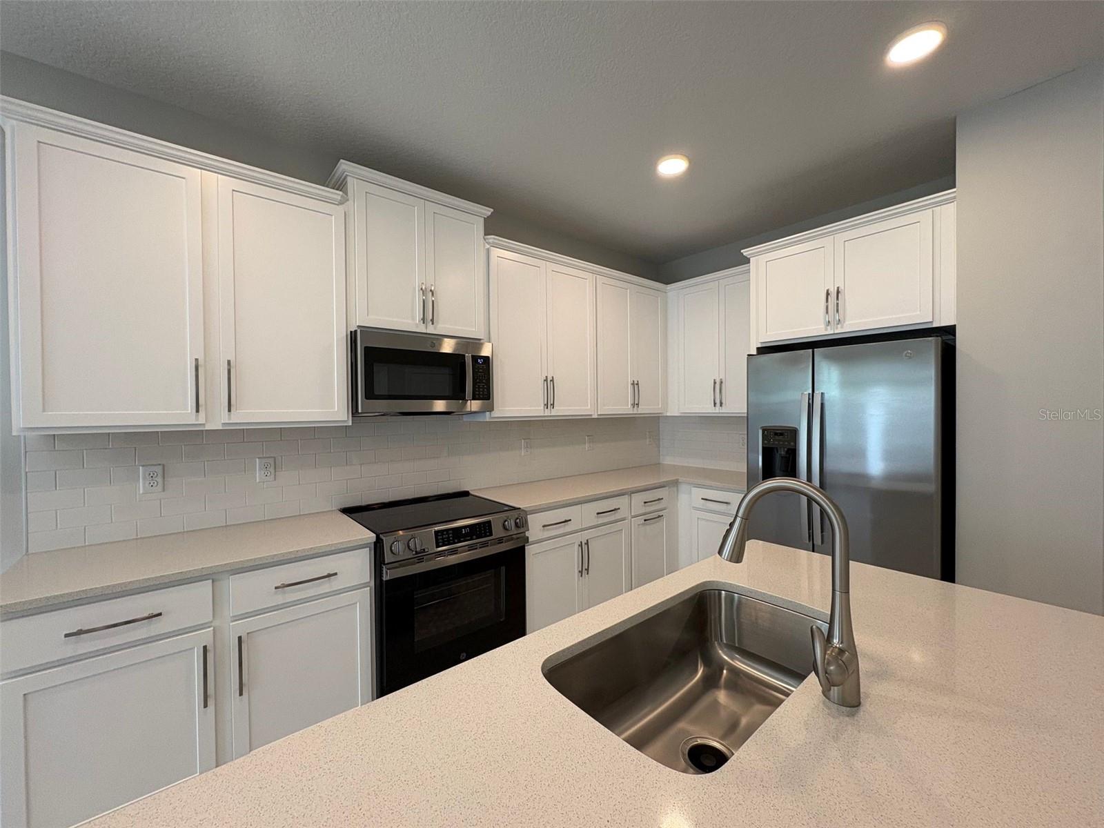 Image 16 of 30 For 627 Pothos Street