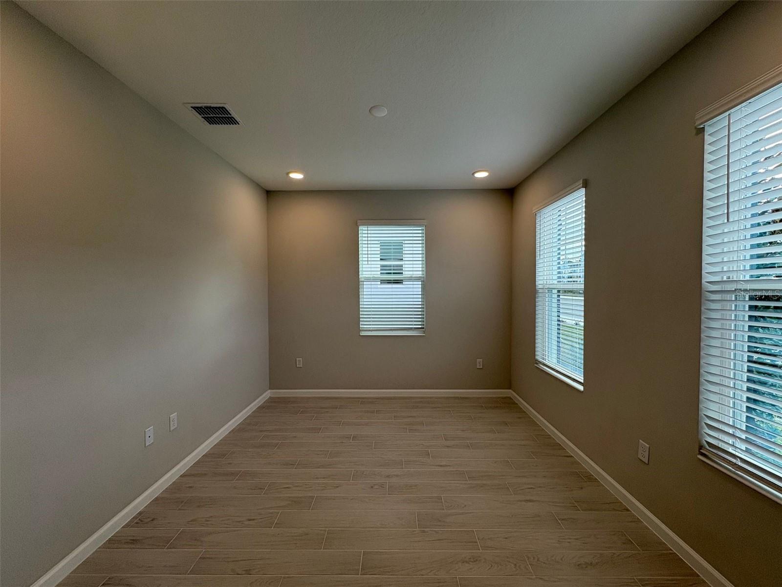 Image 19 of 30 For 627 Pothos Street