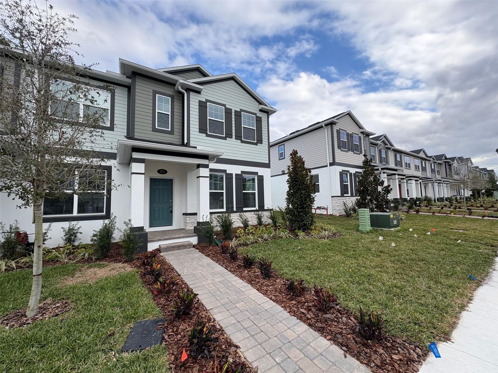 Image 3 of 30 For 627 Pothos Street