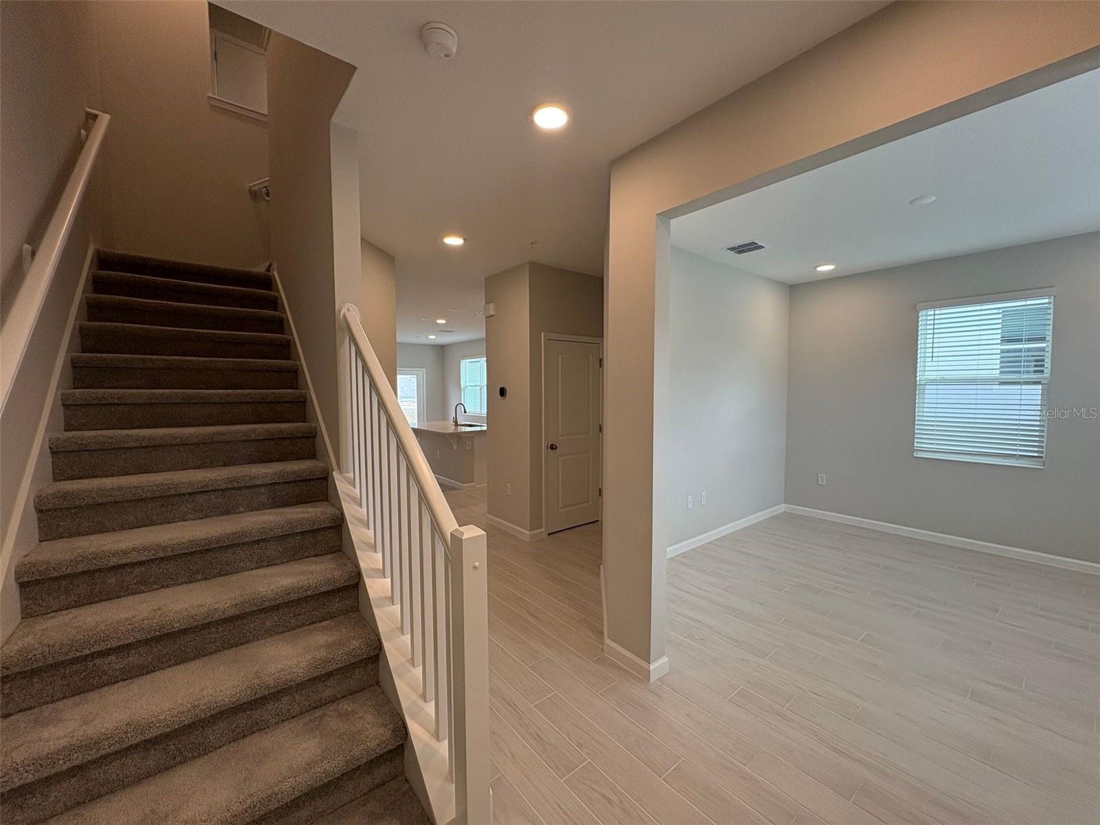 Image 4 of 30 For 627 Pothos Street