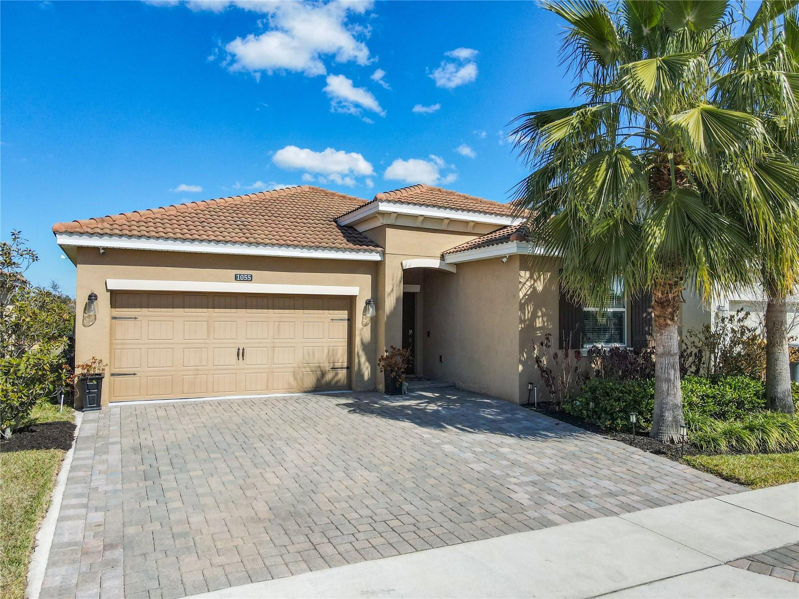 Details for 1055 Oak Bluff Drive, DAVENPORT, FL 33837