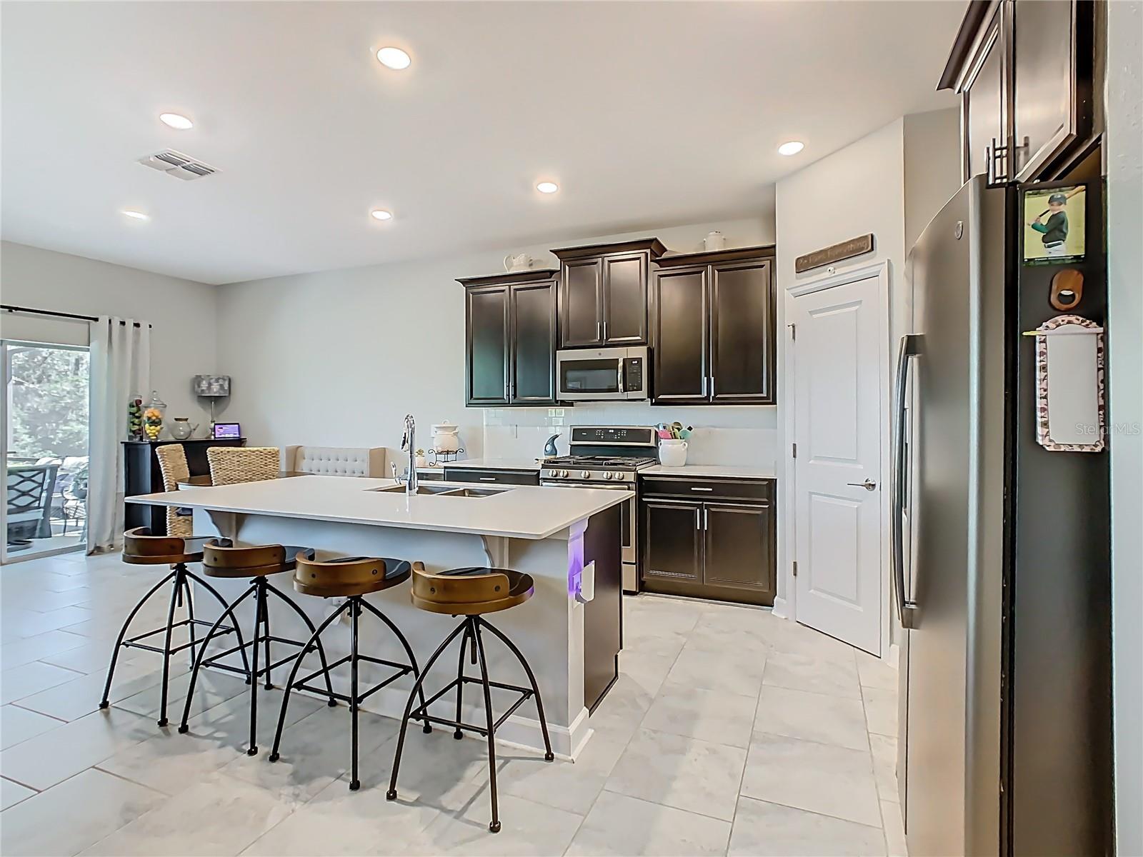 Image 11 of 62 For 1055 Oak Bluff Drive