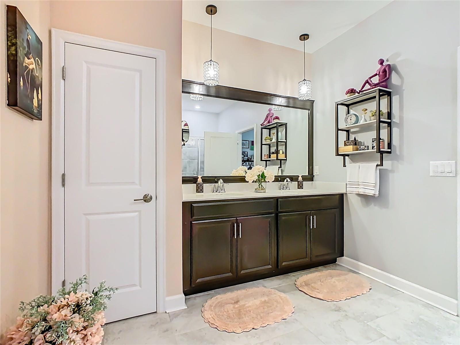 Image 22 of 62 For 1055 Oak Bluff Drive