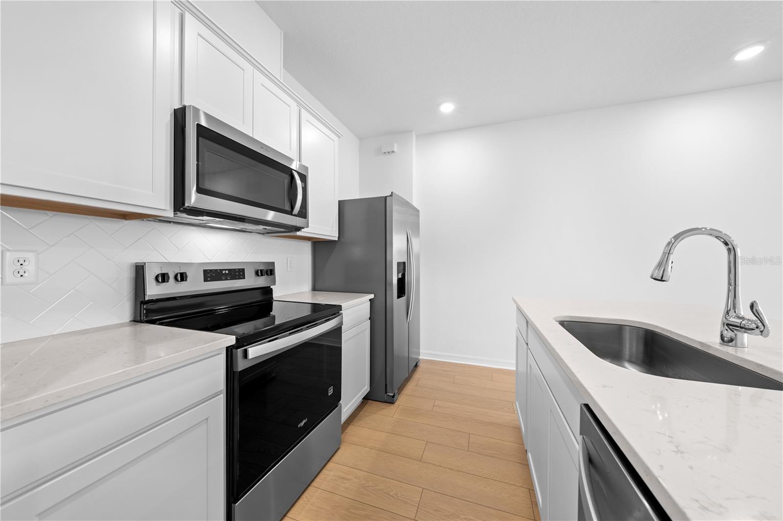 Image 10 of 46 For 11469 Nona Sound Street