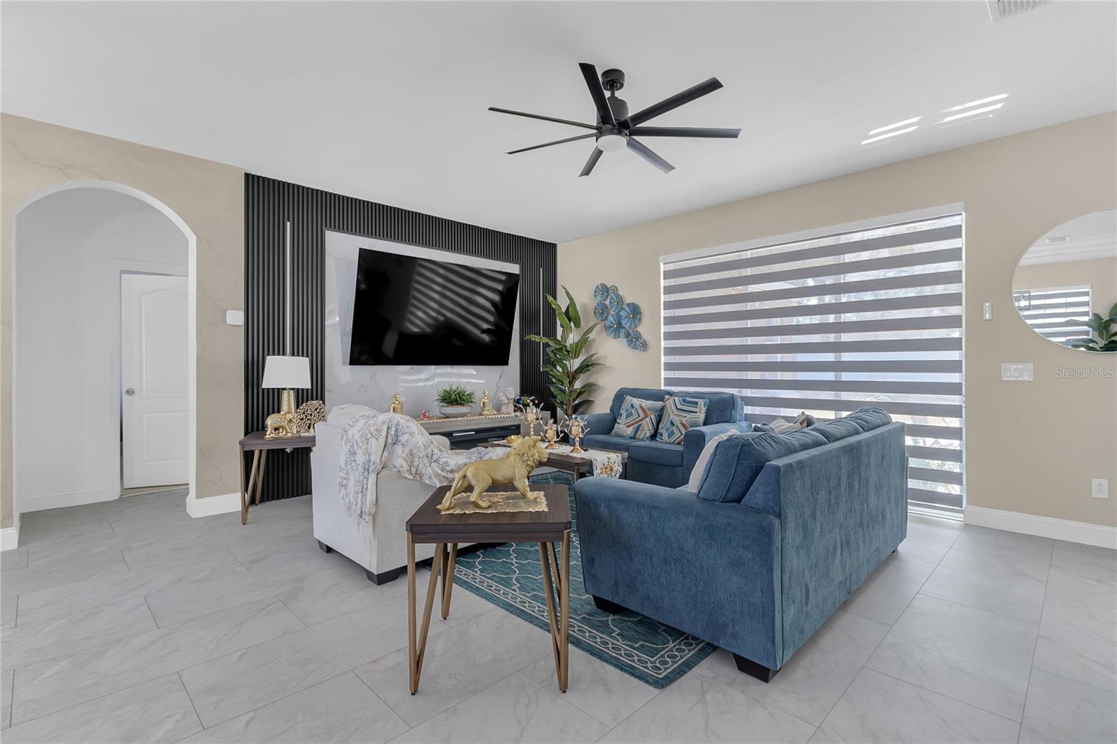 Image 10 of 40 For 2144 Continental Street