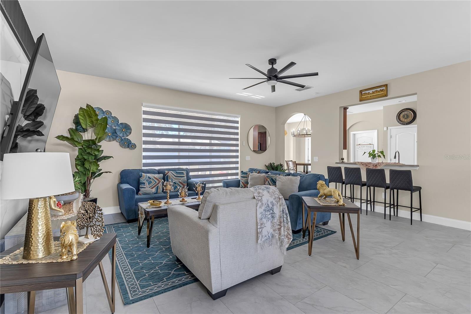 Image 11 of 40 For 2144 Continental Street