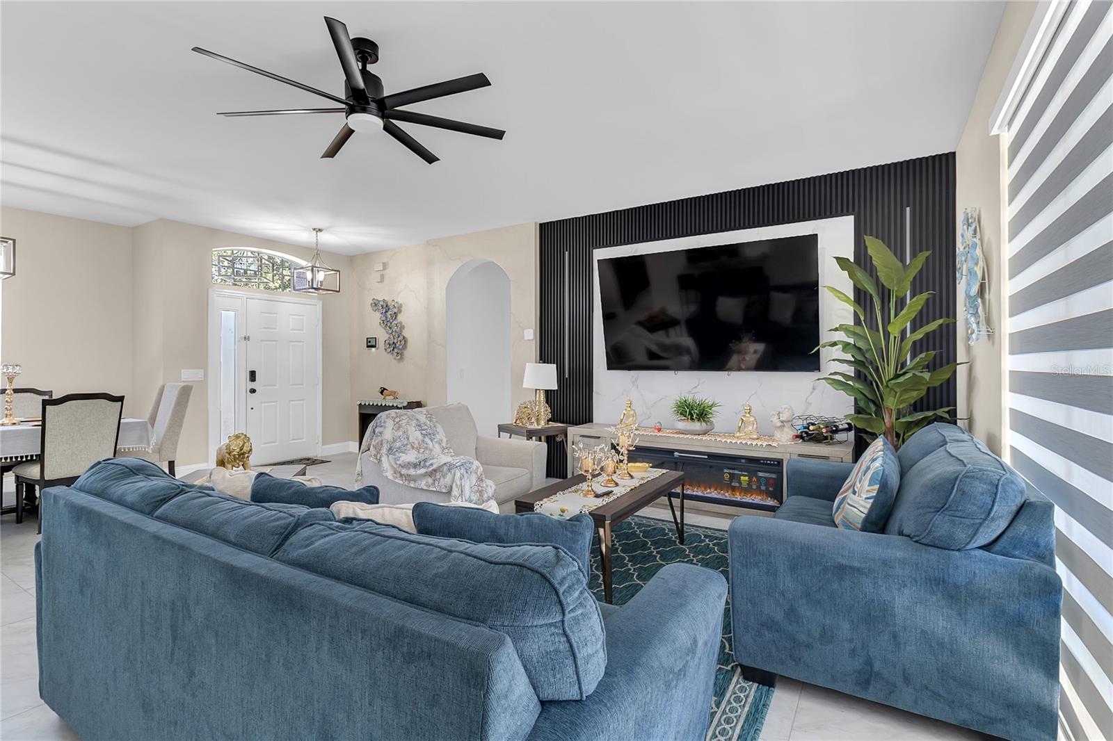 Image 13 of 40 For 2144 Continental Street