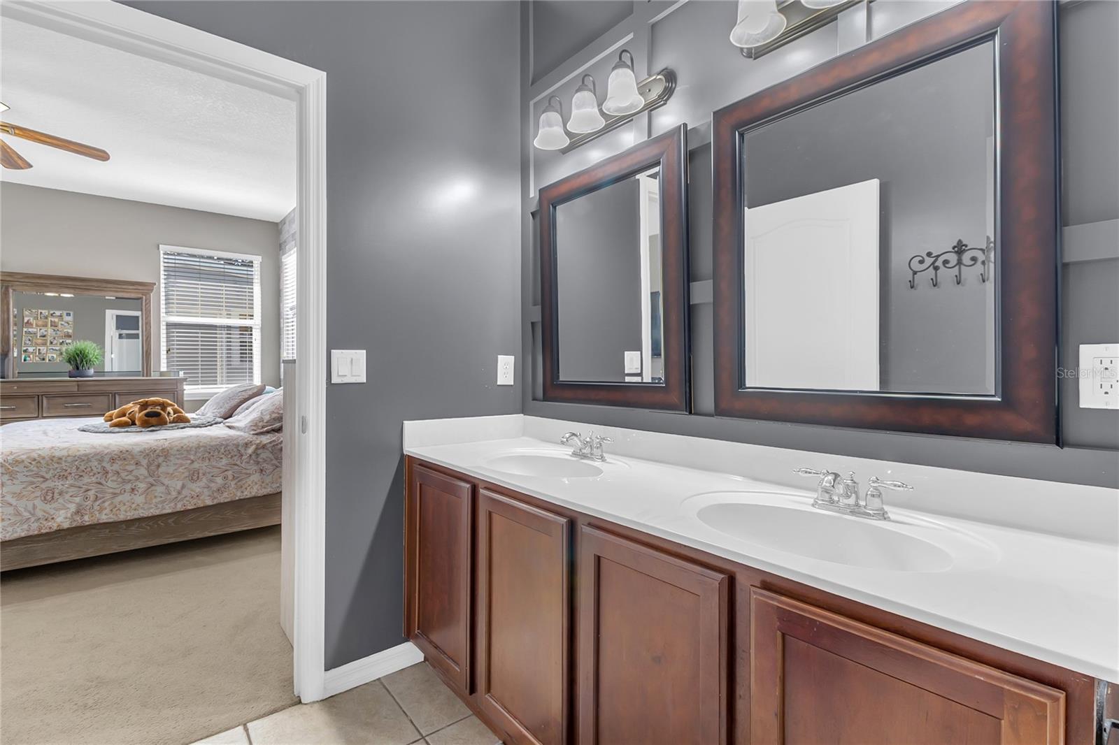 Image 18 of 40 For 2144 Continental Street