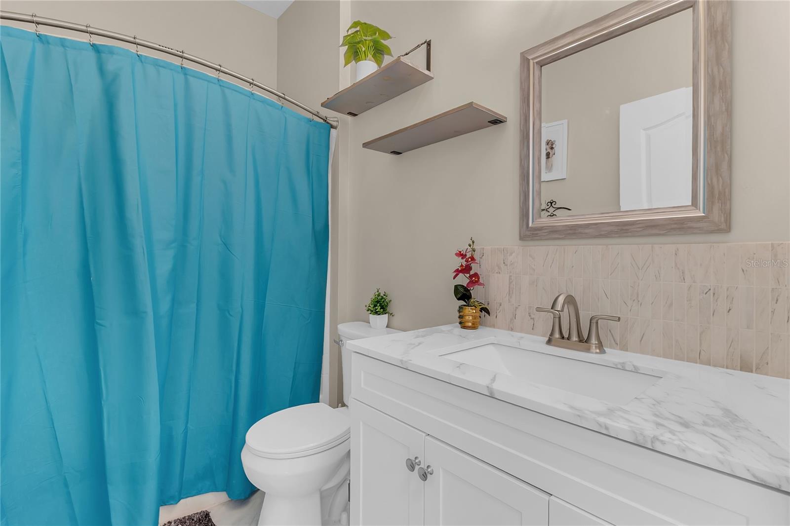 Image 22 of 40 For 2144 Continental Street