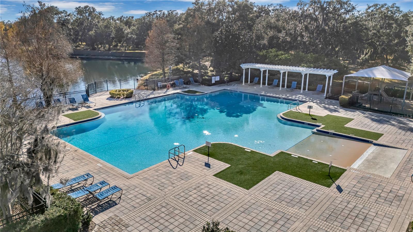 Image 32 of 40 For 2144 Continental Street