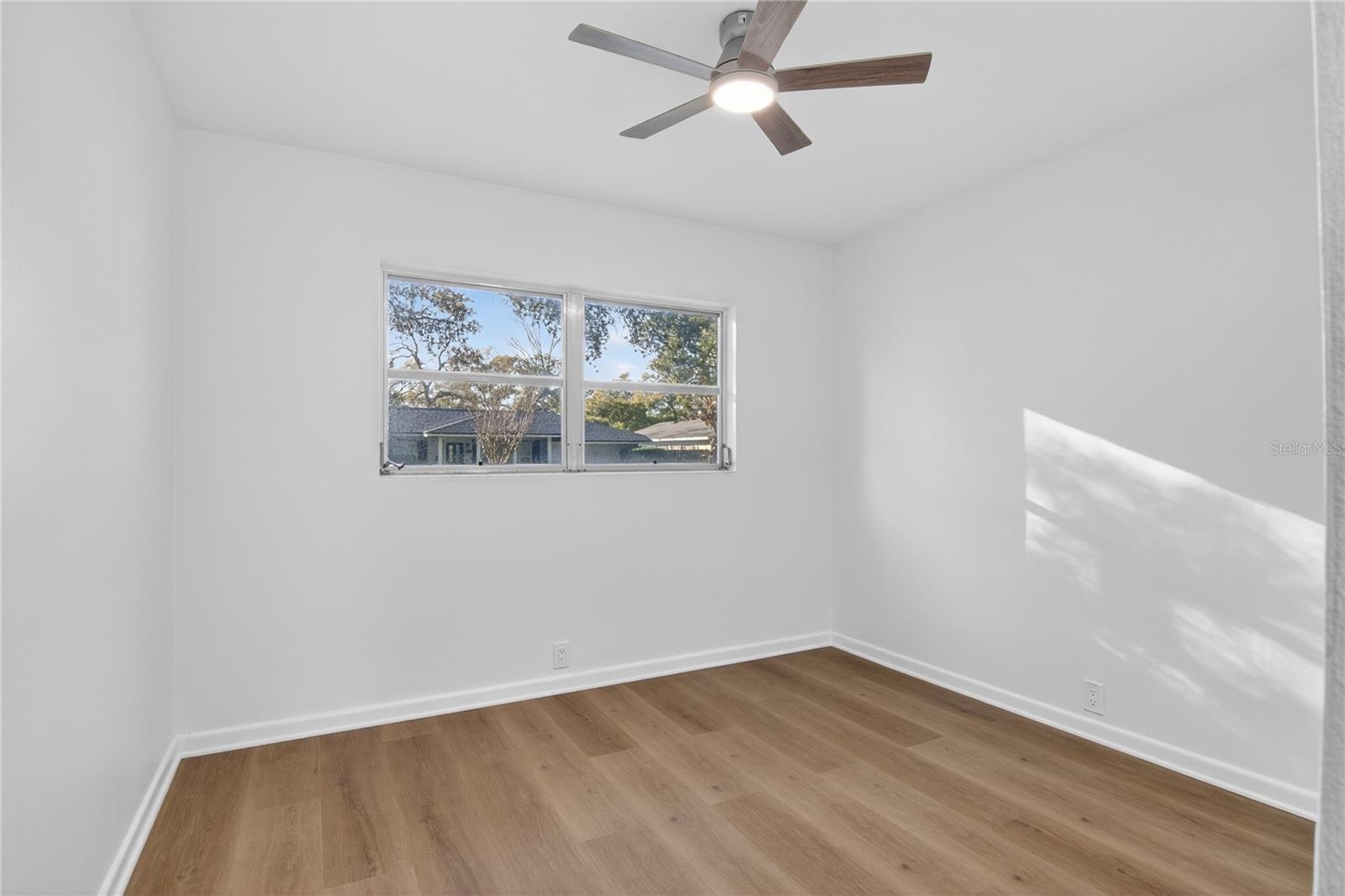 Image 28 of 48 For 613 Marshall Street