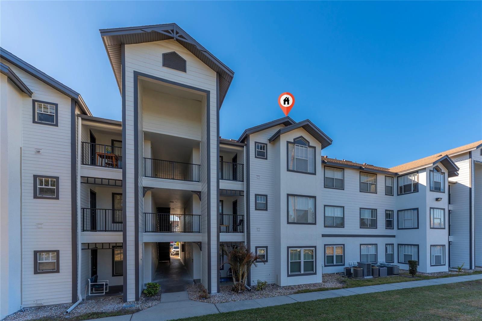 Image 3 of 35 For 2203 Key West Court 436